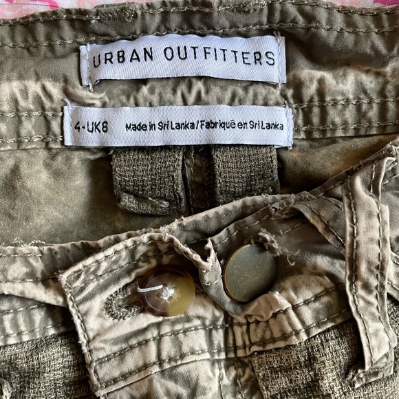 Urban Outfitters Ledge Block Cargo Pants Size US 4 Utility Joggers - Picture 3 of 8